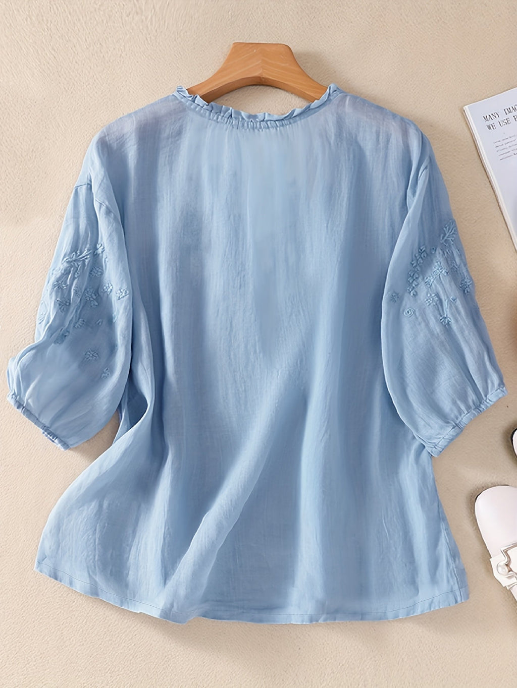 Lily™ | Embroidered Blouse In Mixed Linen